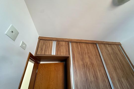 Quarto 1 - Armários de apartamento para alugar com 1 quarto, 70m² em Jardim America, São José dos Campos