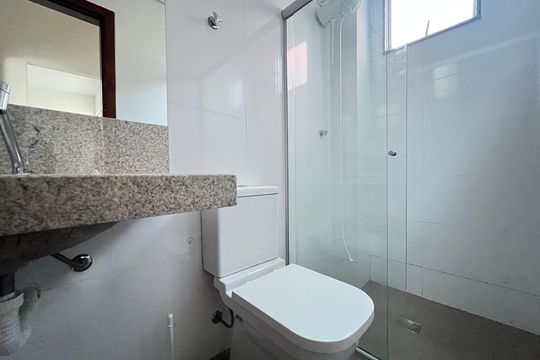 Banheiro Social de apartamento para alugar com 2 quartos, 47m² em Castelo, Belo Horizonte