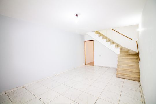 Sala de casa para alugar com 2 quartos, 80m² em Cidade Monções, São Paulo