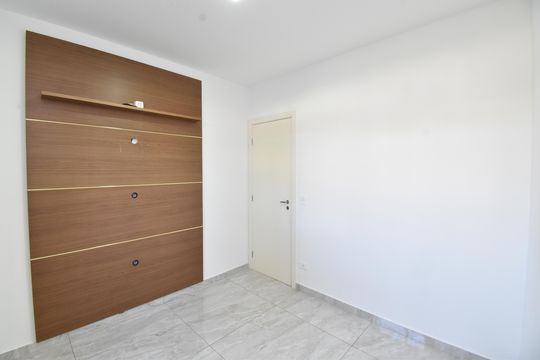 Quarto 1 de apartamento para alugar com 2 quartos, 60m² em Cajuru, Curitiba