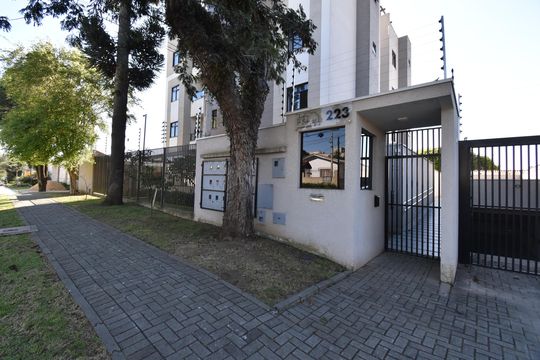Fachada de apartamento para alugar com 2 quartos, 60m² em Cajuru, Curitiba