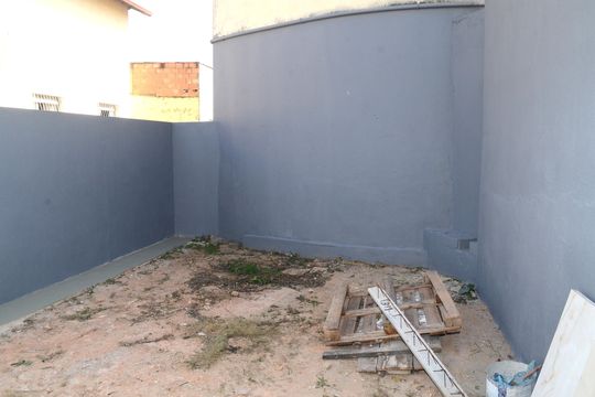 Área externa de casa à venda com 2 quartos, 135m² em Jardim Vitoria, Belo Horizonte