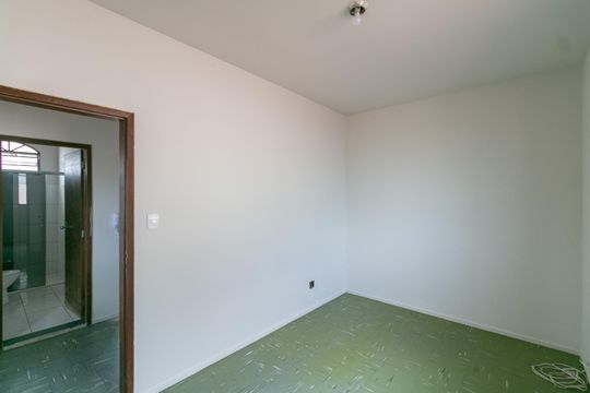 Casa para alugar com 2 quartos, 75m² em Floramar, Belo Horizonte