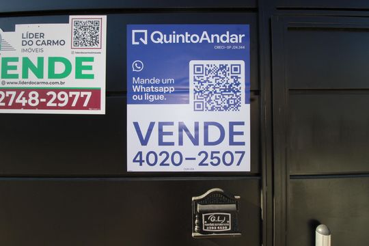Fachada de casa à venda com 3 quartos, 210m² em Jardim Nossa Senhora do Carmo, São Paulo