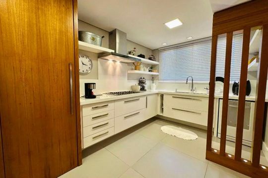 Apartamento à venda com 3 quartos, 228m² em Centro, Canoas