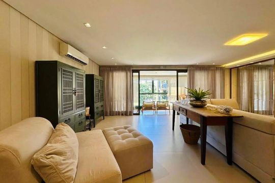 Apartamento à venda com 3 quartos, 228m² em Centro, Canoas