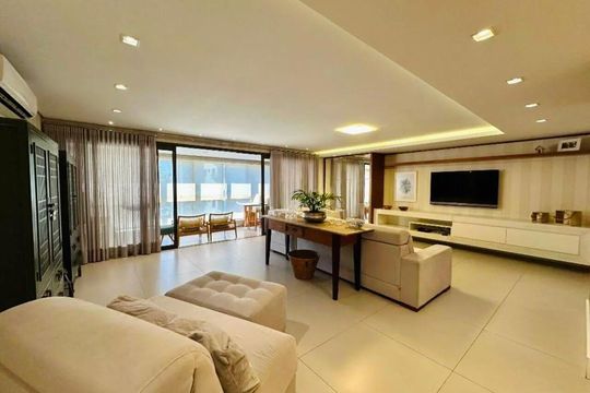 Apartamento à venda com 3 quartos, 228m² em Centro, Canoas