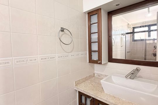 Banheiro da Suíte de apartamento para alugar com 3 quartos, 93m² em Jardim Messina, Jundiaí