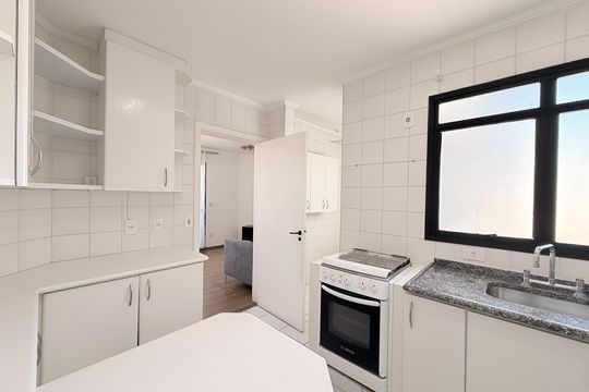 Cozinha de apartamento para alugar com 3 quartos, 93m² em Jardim Messina, Jundiaí