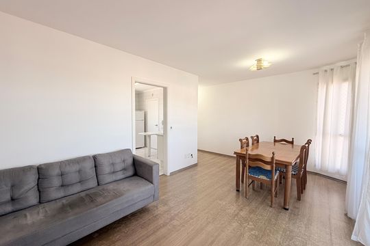 Sala de apartamento para alugar com 3 quartos, 93m² em Jardim Messina, Jundiaí