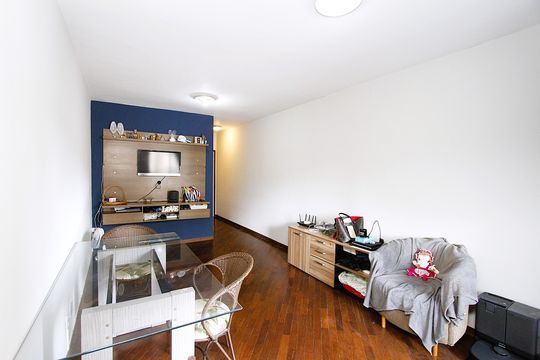 Apartamento à venda com 2 quartos, 75m² em Coracao de Jesus, Belo Horizonte