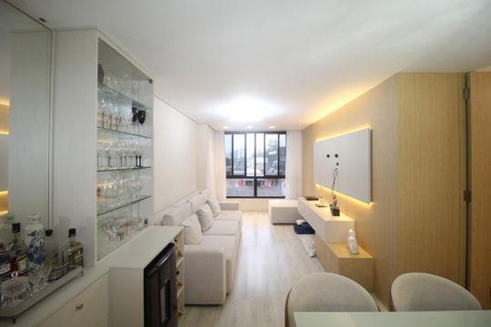 Apartamento à venda com 3 quartos, 84m² em Jardim Botânico, Porto Alegre