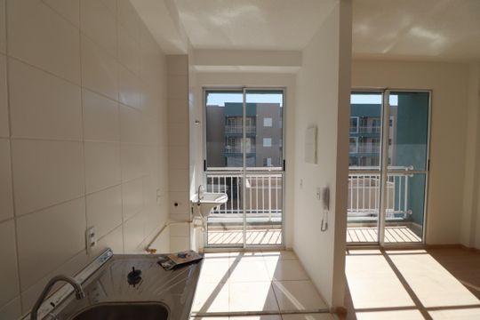 Cozinha  de apartamento para alugar com 2 quartos, 47m² em Maubisa, Ribeirão Preto