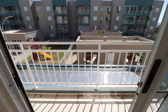 Varanda  de apartamento para alugar com 2 quartos, 47m² em Maubisa, Ribeirão Preto