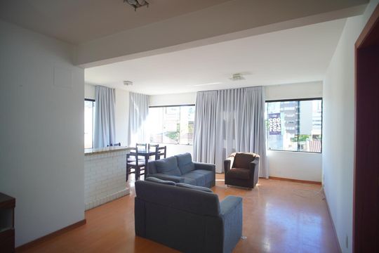 Sala de apartamento para alugar com 3 quartos, 94m² em Passo D’areia, Porto Alegre