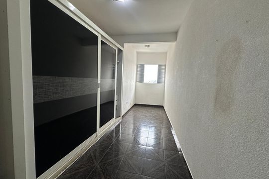 Quarto 1 de casa à venda com 3 quartos, 190m² em Jardim Silveira, Barueri