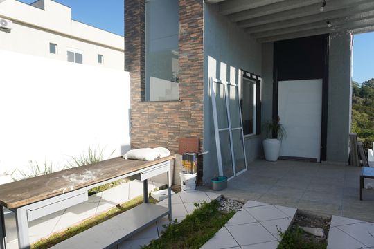 Garagem de casa de condomínio à venda com 4 quartos, 280m² em Fazendinha, Santana de Parnaíba