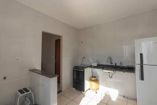 Cozinha e Área de Serviço de apartamento para alugar com 2 quartos, 70m² em Laranjal, São Gonçalo