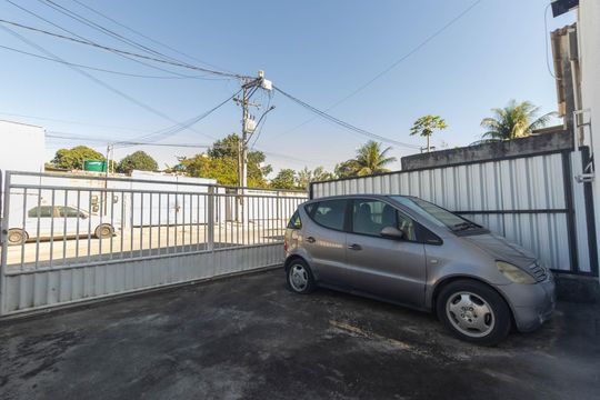 Garagem de apartamento para alugar com 2 quartos, 70m² em Laranjal, São Gonçalo