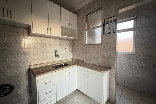 Cozinha - Armários de apartamento para alugar com 2 quartos, 60m² em Castelo, Belo Horizonte
