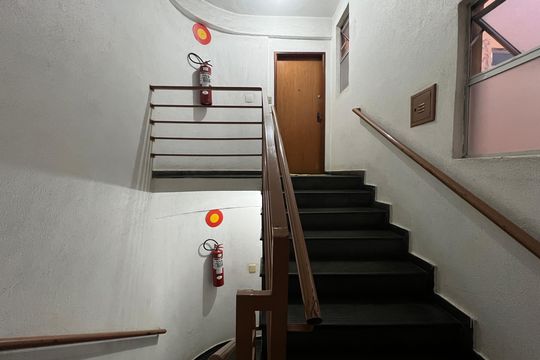Escada de apartamento para alugar com 2 quartos, 60m² em Castelo, Belo Horizonte