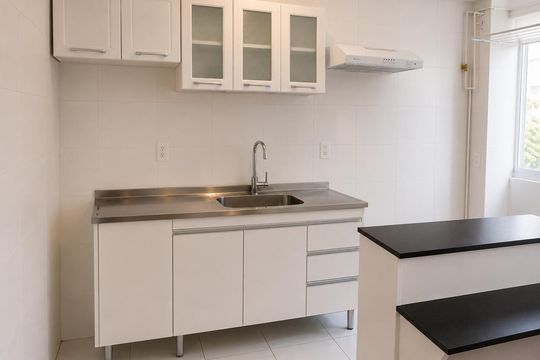 Cozinha de apartamento para alugar com 2 quartos, 42m² em Jardim Alvorada (Zona Oeste), São Paulo