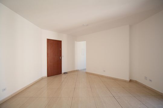 Apartamento para alugar com 2 quartos, 72m² em Jardim Maria Rosa, Taboão da Serra