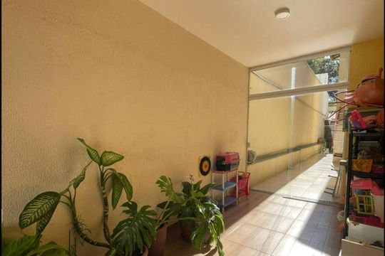 Casa à venda com 3 quartos, 240m² em Cabral, Contagem
