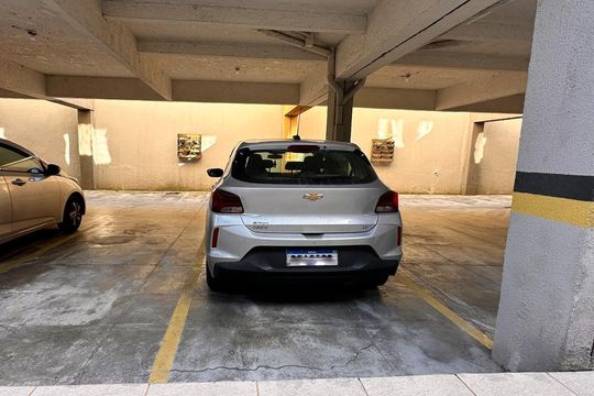 Garagem de apartamento à venda com 2 quartos, 54m² em Rebouças, Curitiba
