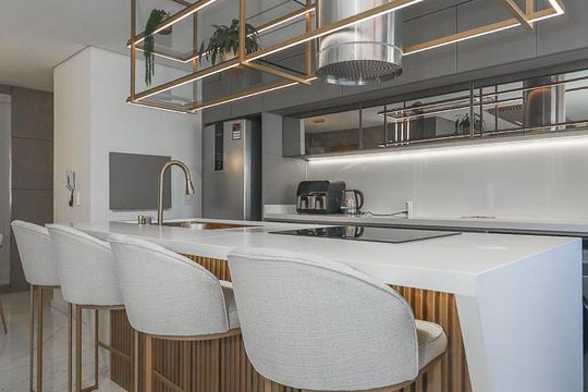 Cozinha de apartamento à venda com 2 quartos, 67m² em São Sebastião, Porto Alegre