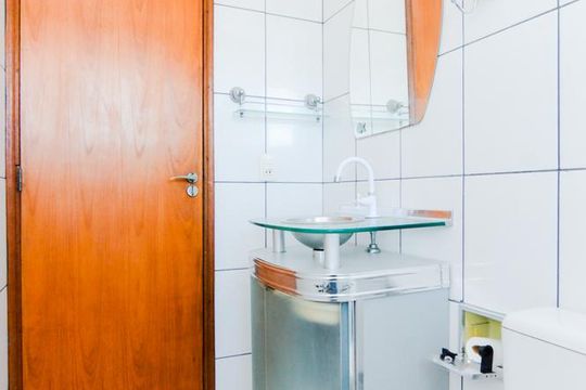 Banheiro  de apartamento para alugar com 2 quartos, 64m² em Vila Imaculada, Guarulhos