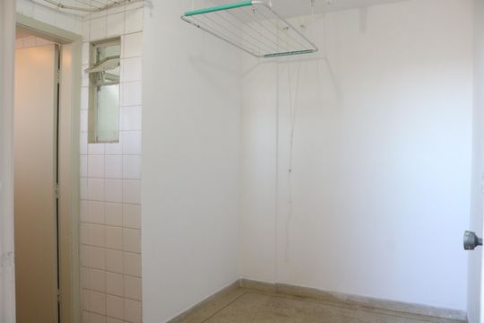 Área de Serviço de apartamento à venda com 3 quartos, 74m² em Sumarezinho, São Paulo