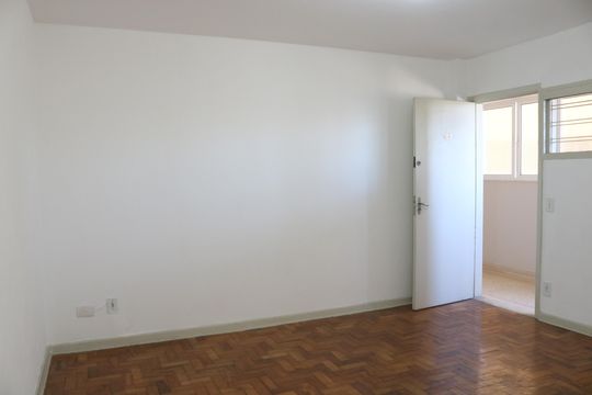 Sala de apartamento à venda com 3 quartos, 74m² em Sumarezinho, São Paulo