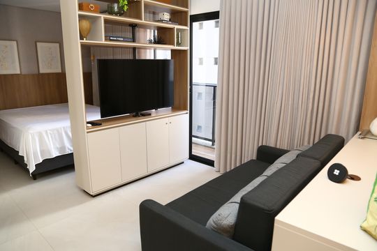 Detalhe Sala/quarto de kitnet/studio para alugar com 1 quarto, 46m² em Setor Marista, Goiânia