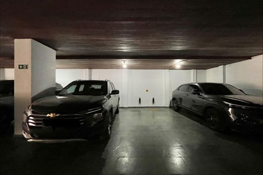 Garagem de apartamento para alugar com 3 quartos, 140m² em Centro, Campinas
