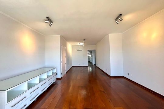 Sala de apartamento para alugar com 3 quartos, 140m² em Centro, Campinas
