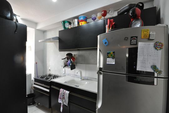 Cozinha de apartamento à venda com 2 quartos, 42m² em Vila Santos, São Paulo