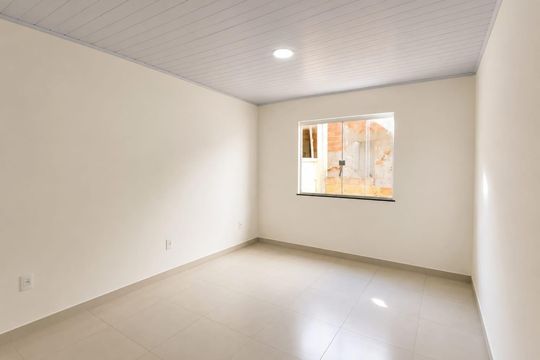 Apartamento para alugar com 1 quarto, 60m² em Jardim Olimpo, Duque de Caxias