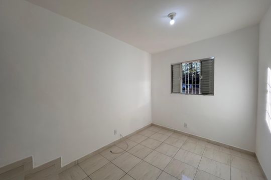 Quarto  de casa para alugar com 1 quarto, 40m² em Vila do Castelo, São Paulo