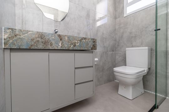 Banheiro de apartamento para alugar com 2 quartos, 46m² em São Pedro, Ribeirão das Neves