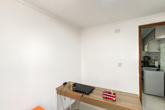 Quarto 2 de apartamento à venda com 2 quartos, 42m² em Conjunto Habitacional Padre Manoel de Paiva, São Paulo