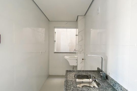 Cozinha  de apartamento à venda com 2 quartos, 36m² em Vila Santana, São Paulo