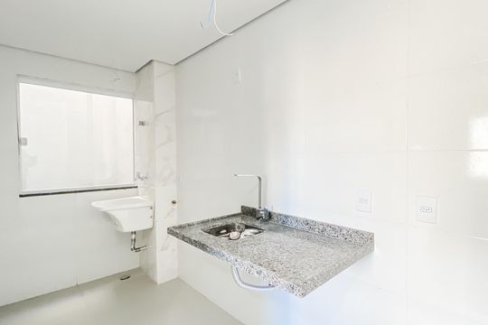 Cozinha  de apartamento à venda com 2 quartos, 36m² em Vila Santana, São Paulo