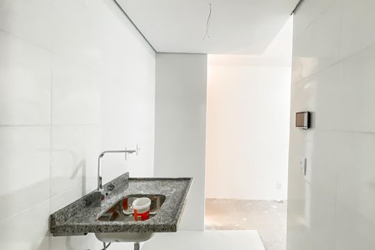 Cozinha  de apartamento à venda com 2 quartos, 37m² em Vila Santana, São Paulo