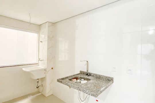 Cozinha  de apartamento à venda com 2 quartos, 37m² em Vila Santana, São Paulo