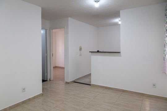 Sala de apartamento para alugar com 2 quartos, 51m² em Jardim Ansalca, Guarulhos