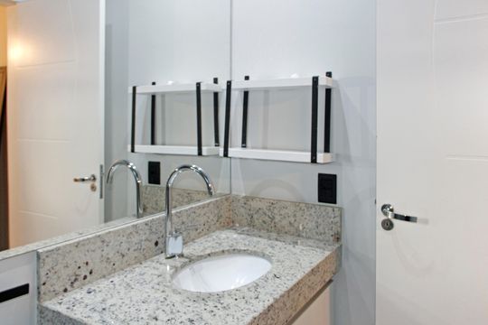 Casa de Condomínio à venda com 3 quartos, 230m² em Santa Cruz, Valinhos