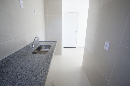 Cozinha de apartamento para alugar com 2 quartos, 61m² em Taquara, Rio de Janeiro