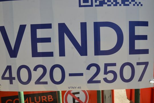 Placa Instalada de apartamento à venda com 2 quartos, 47m² em Jardim Sulacap, Rio de Janeiro