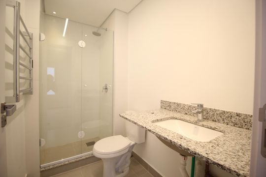 Banheiro de apartamento à venda com 0 quarto, 31m² em Moinhos de Vento, Porto Alegre